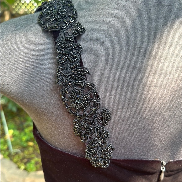 Elegant Black Velvet and Beaded One-Shoulder Evening Gown. Worn Once. Size 6 - Picture 9 of 10